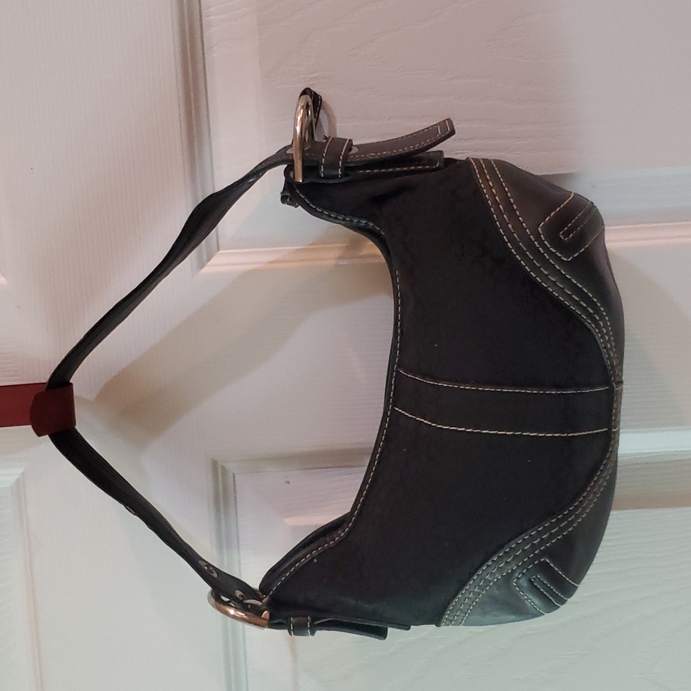 Y2K Sm/Med Coach Black Cloth and Leather Purse